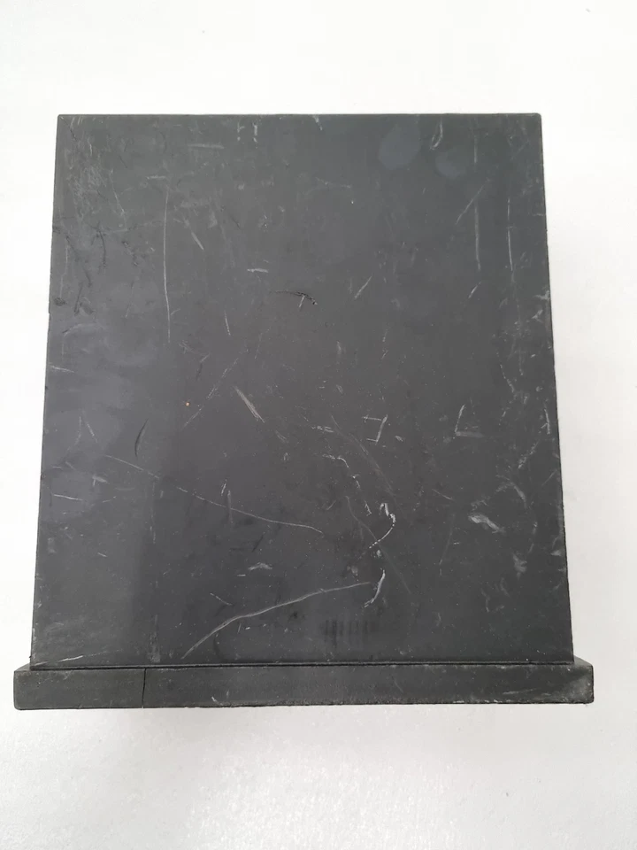 Emco EE 301-E Automatic Voltage Regulating Relay 110V 50Hz 10 Watts For Parts